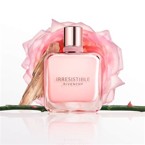 irresistible rose velvet givenchy avis|More.